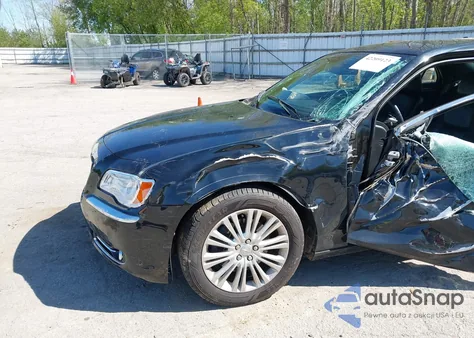 2013 Chrysler 300 Motown from USA, damaged, VIN 2C3CCARG6DH733301